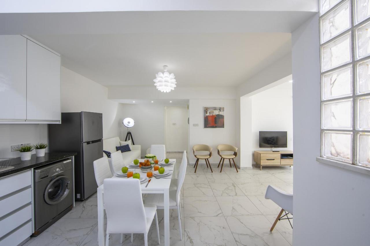 Larnaca Finikoudes Suite Ngoại thất bức ảnh