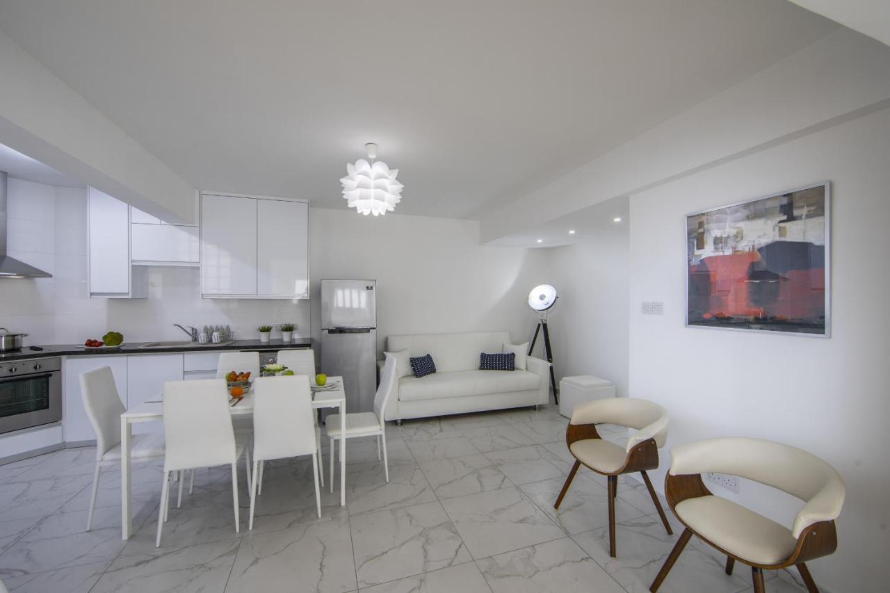 Larnaca Finikoudes Suite Ngoại thất bức ảnh