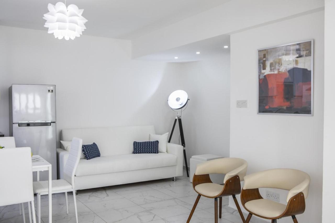 Larnaca Finikoudes Suite Ngoại thất bức ảnh